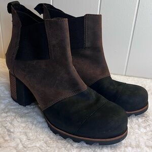 EUC Sorel Women's Two-Tone Heeled Ankle Boots, 9